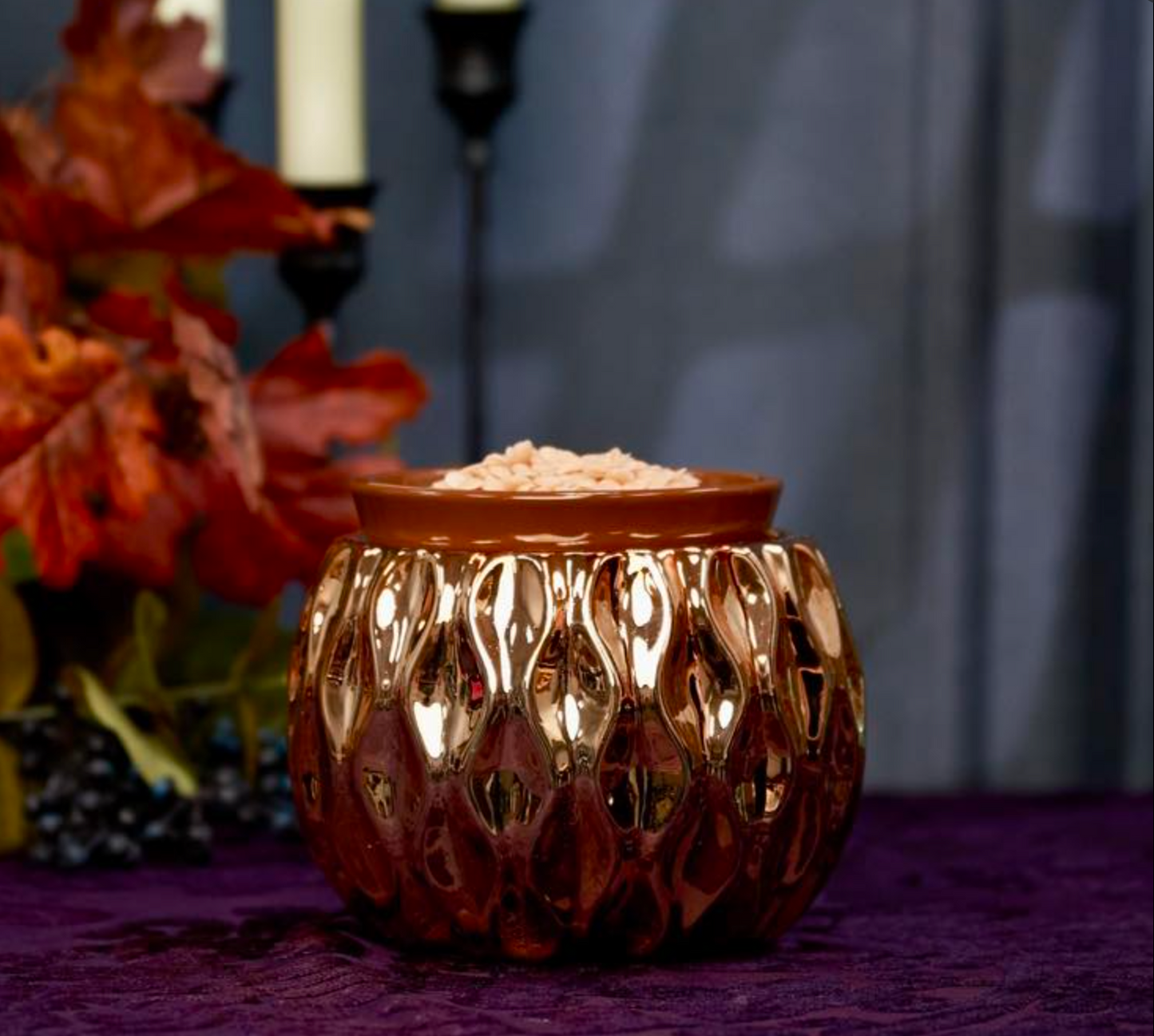 Wavy Metallic Simmer Pot